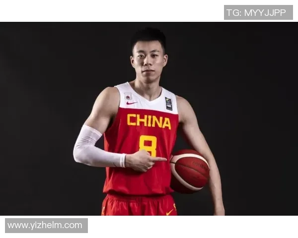 王哲林力挺上海 男篮遭重创 张镇麟低迷引发质疑